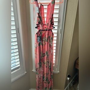 Deep V side cutout express dress